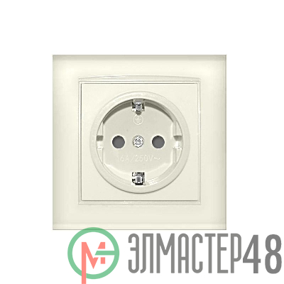 Розетка 1-м СП Бриллиант защ. шторки с заземл. сл. кость UNIVersal 7948851