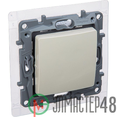 Переключатель 1-кл. Etika 10А IP44 250В безвинтов. зажимы сл. кость Leg 672307
